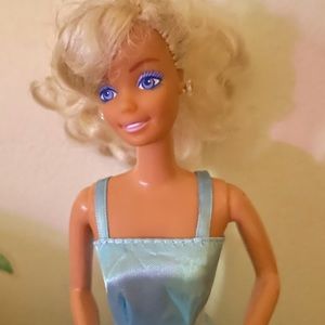 BARBIE 1966 VINTAGE WITH ACCESSORIES